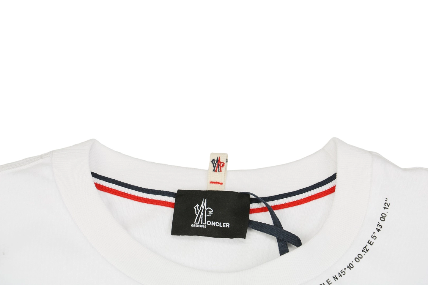 Neckline