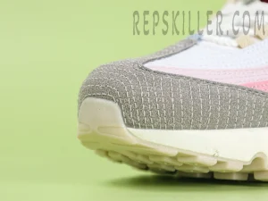 Toe cap