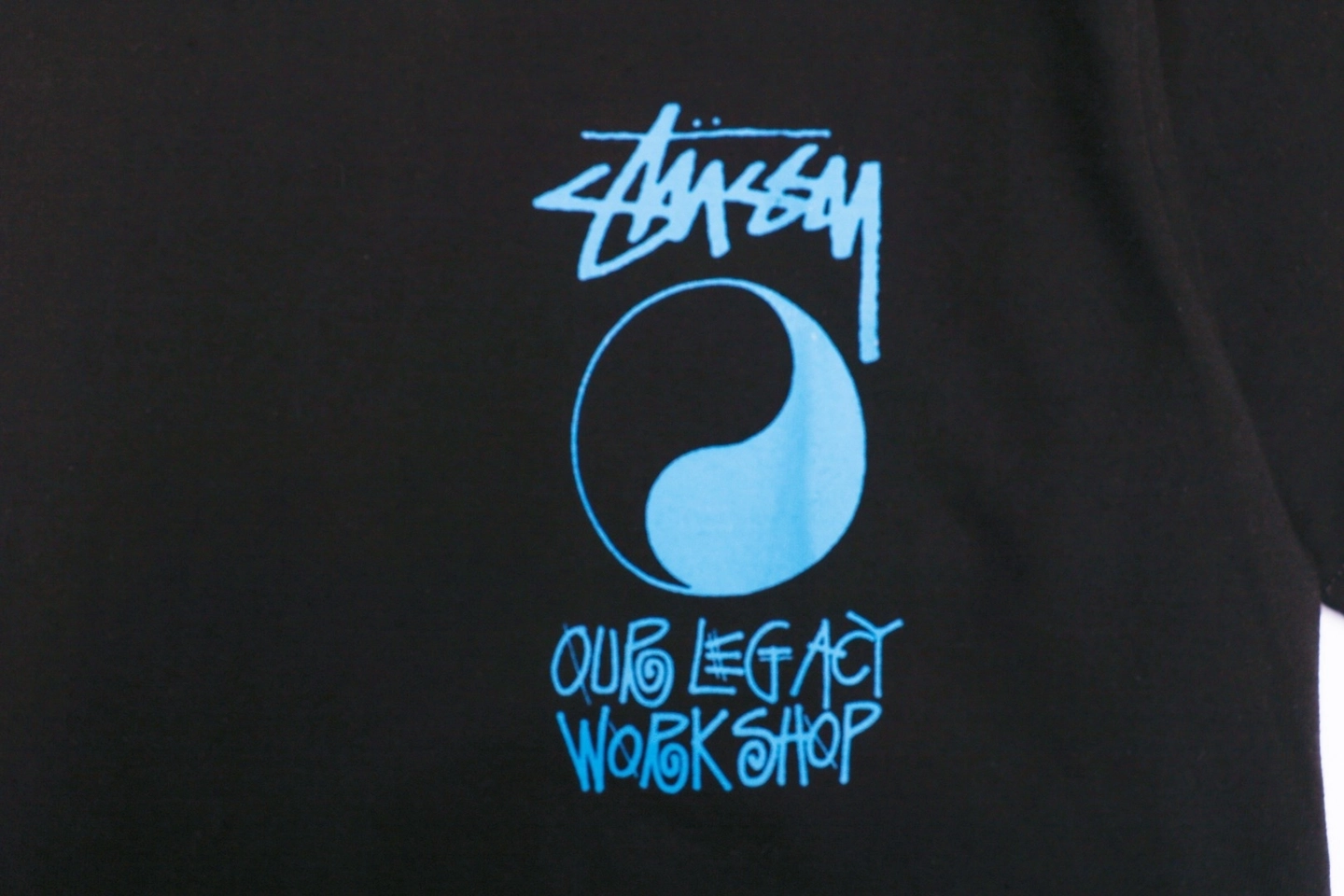 Stussy Yin-Yang Graffiti Blue Letter Print T-Shirt-4