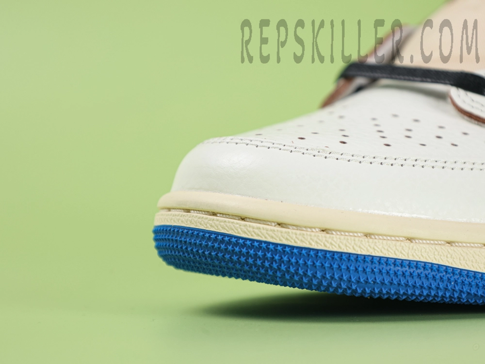 Toe cap
