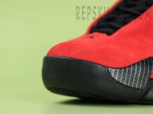 Toe cap