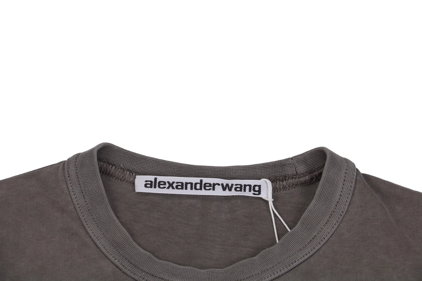 Neckline