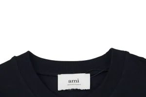 Neckline