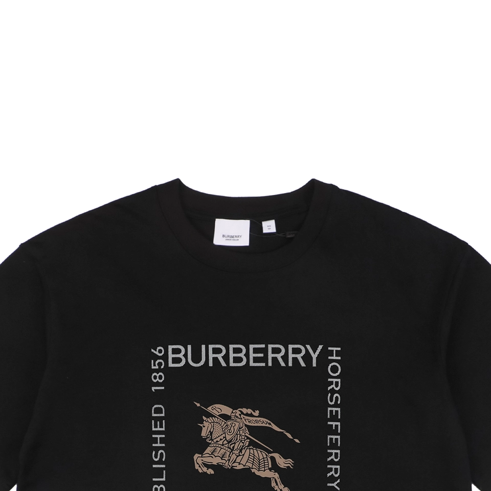 BBry Framed Letter & Knight Emblem Graphic T-Shirt Black