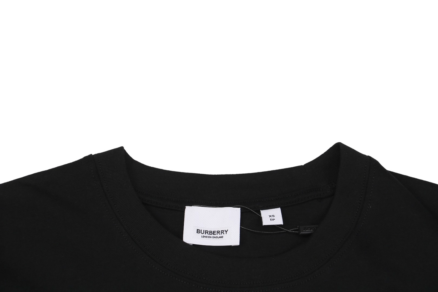 BBry Framed Letter & Knight Emblem Graphic T-Shirt18.jpeg