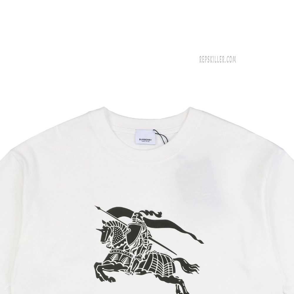 BBry Large Equestrian Knight Logo Print T-Shirt1.jpeg