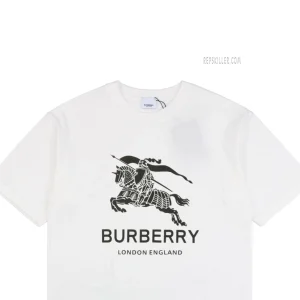BBry Large Equestrian Knight Logo Print T-Shirt2.jpeg