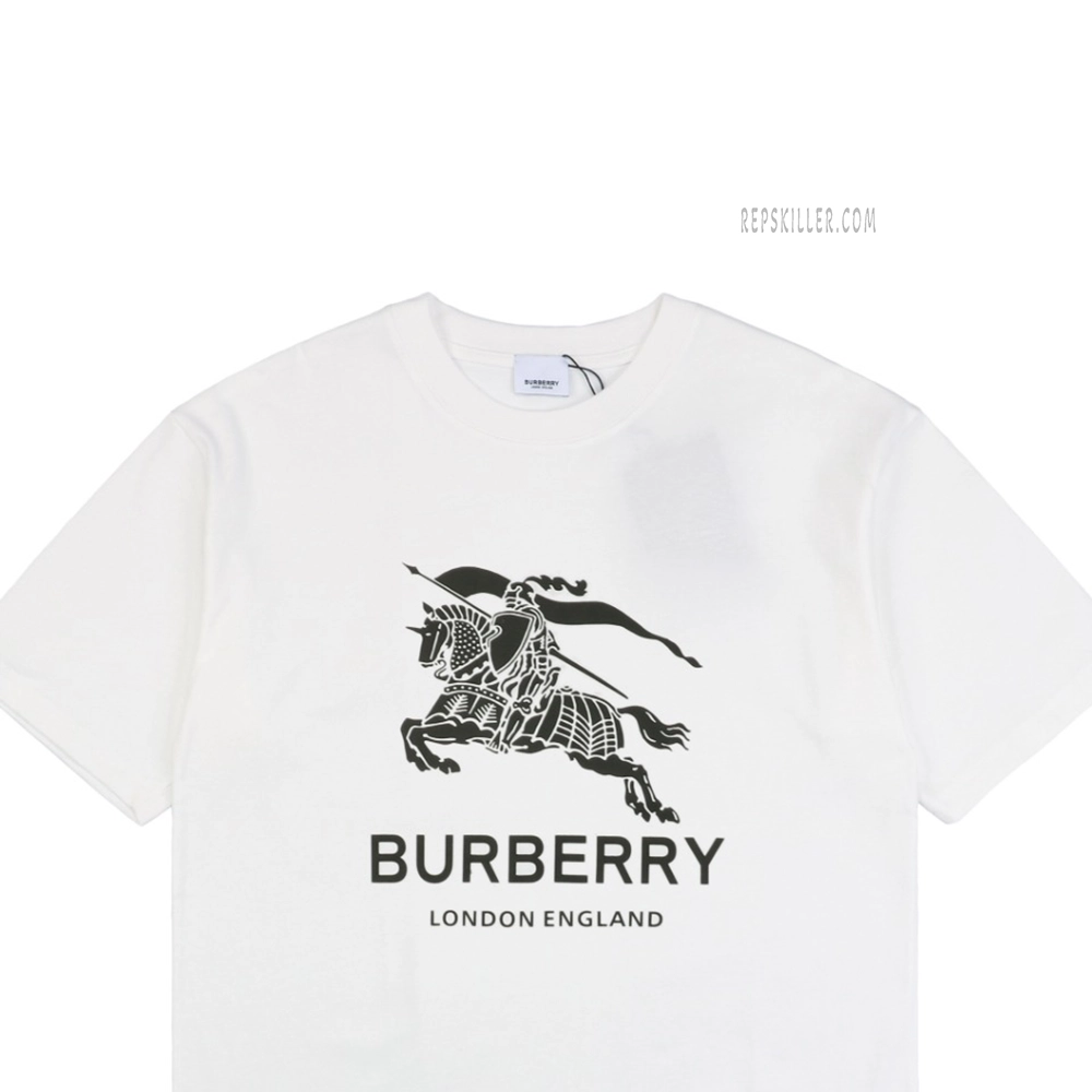 BBry Large Equestrian Knight Logo Print T-Shirt2.jpeg