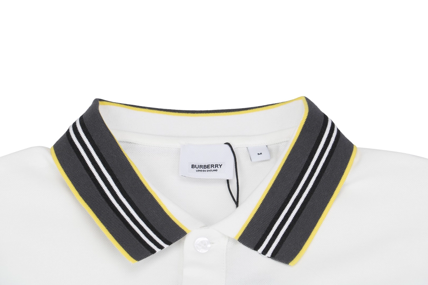 Neckline