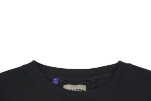 Neckline