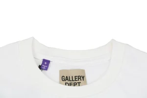 Neckline