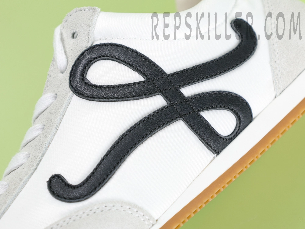 L BALLET Runner 2.0 Black:White10