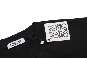L Dotted Floral Logo Heat-Sealed T-Shirt18.jpeg