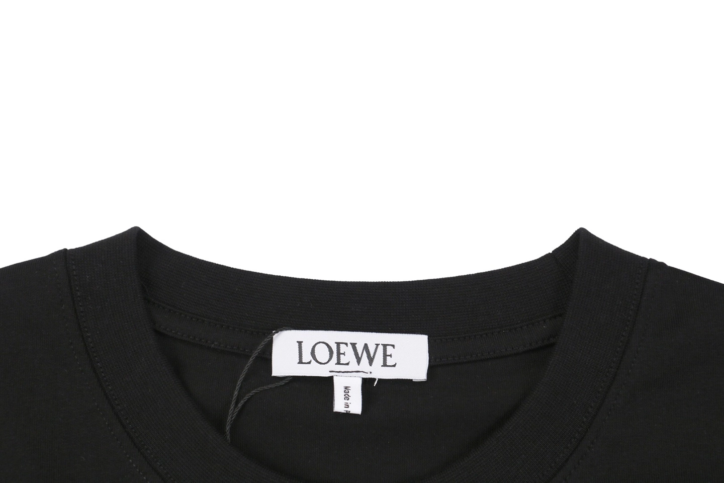 Neckline