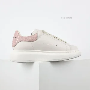 Shoe side