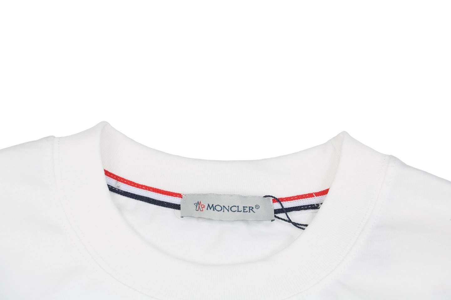 Neckline