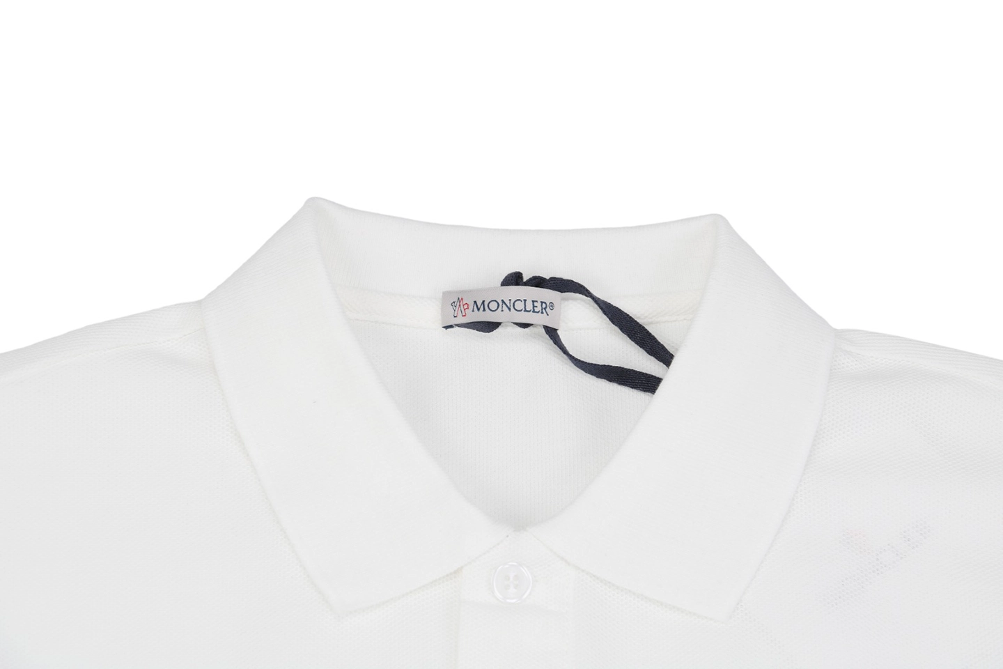 Neckline