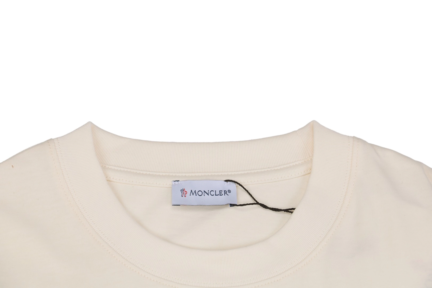 Neckline