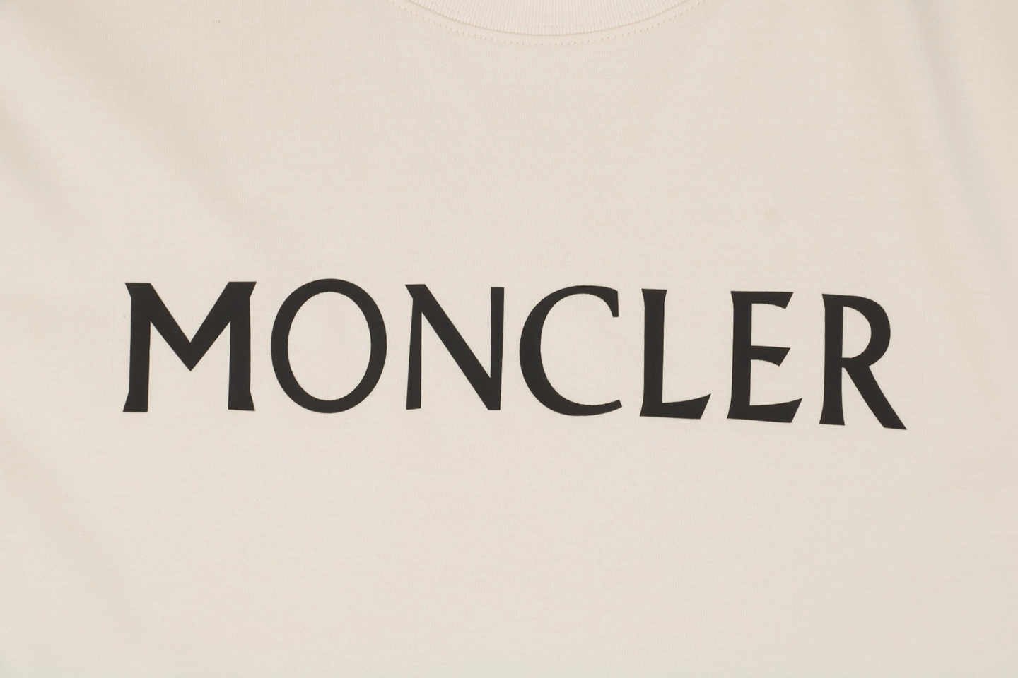 Mxxcler Sleeve Pocket MK Logo Patch T-Shirt9.jpeg