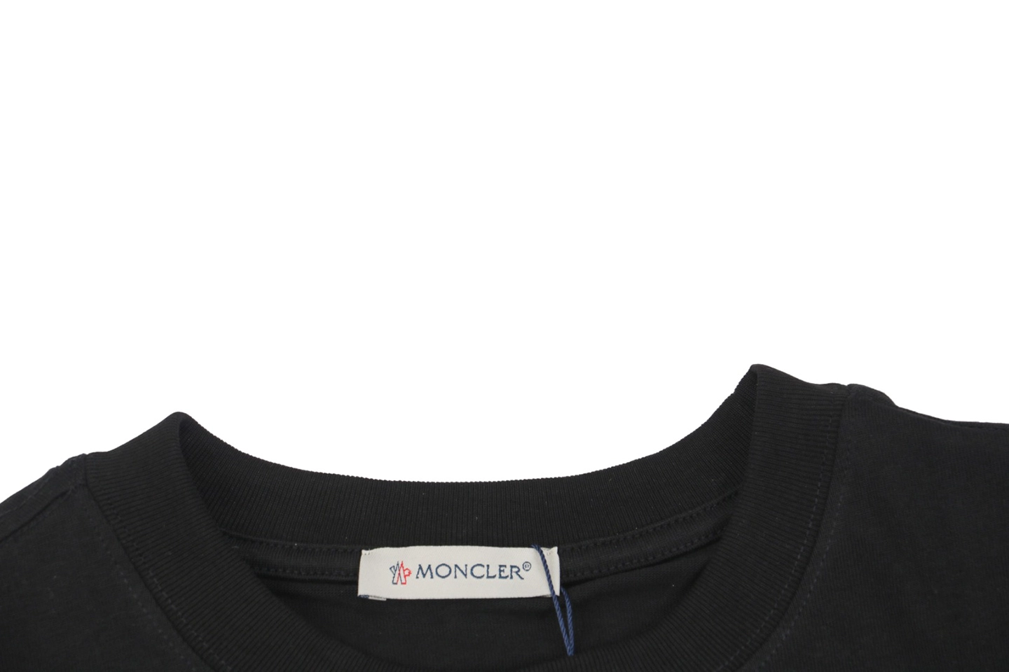Neckline