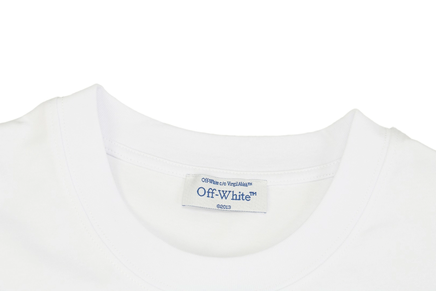 Neckline