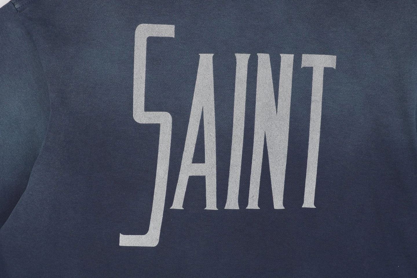 SAINT Logo print