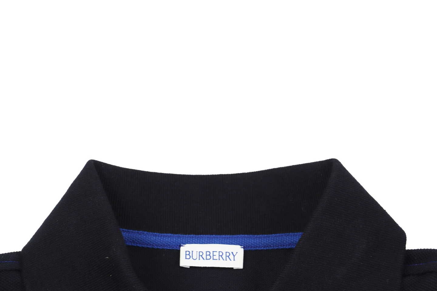 Neckline