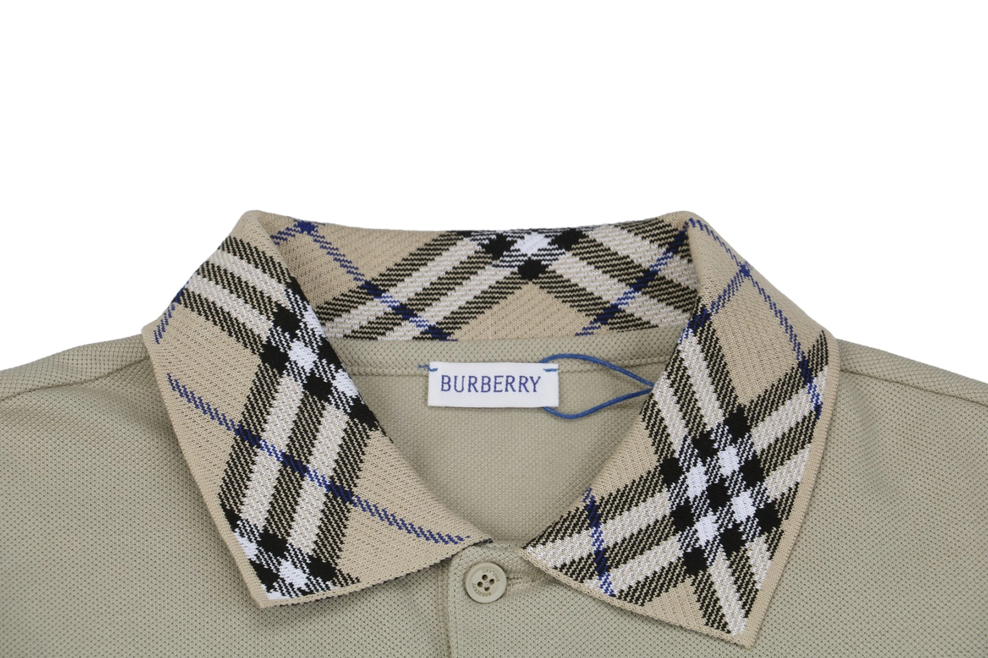 Neckline