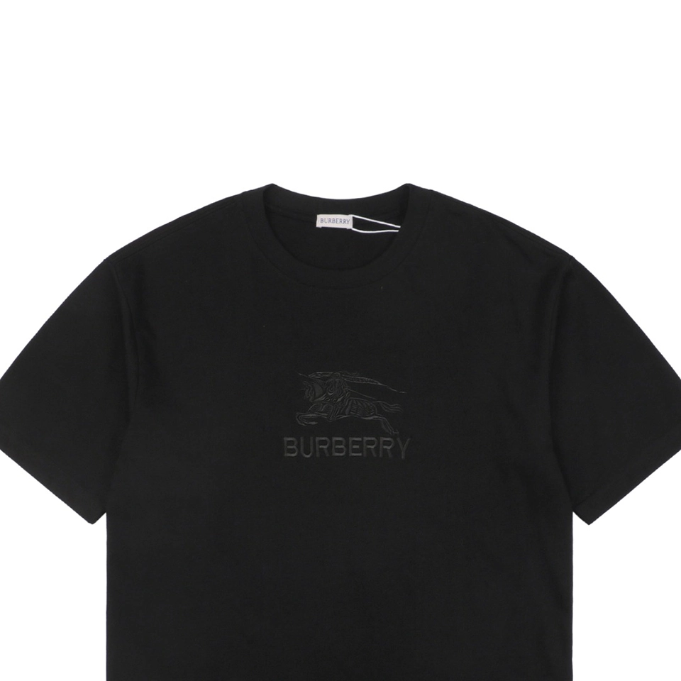 BBry Equestrian Knight Embroidered T-shirt