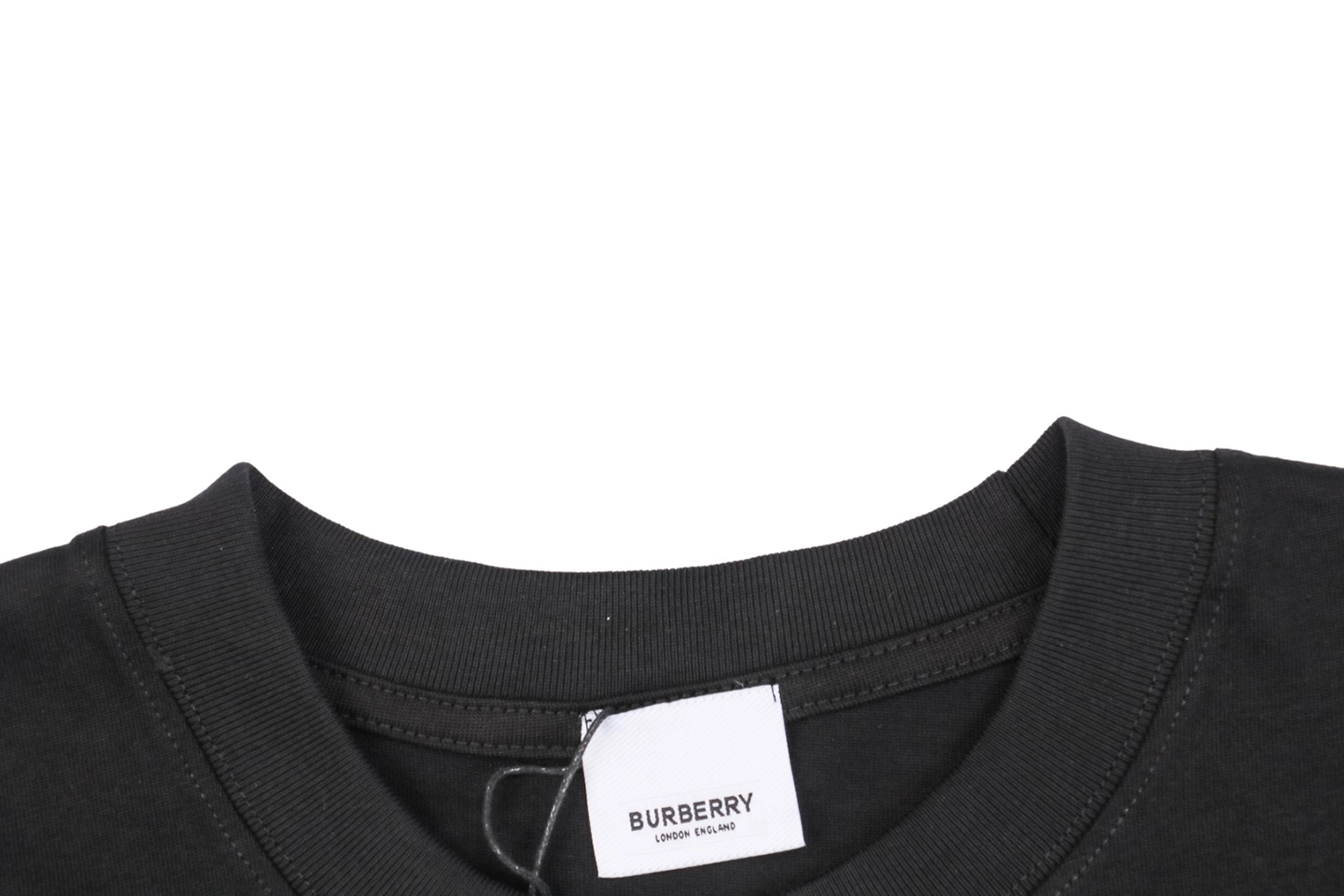 Neckline