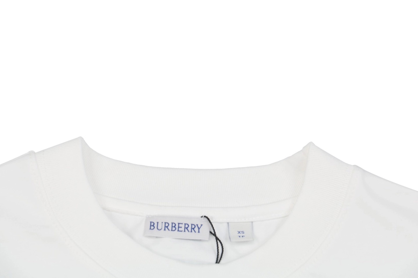 Neckline