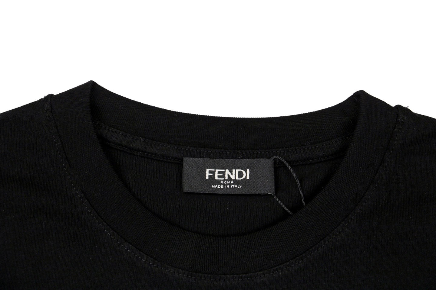 Neckline