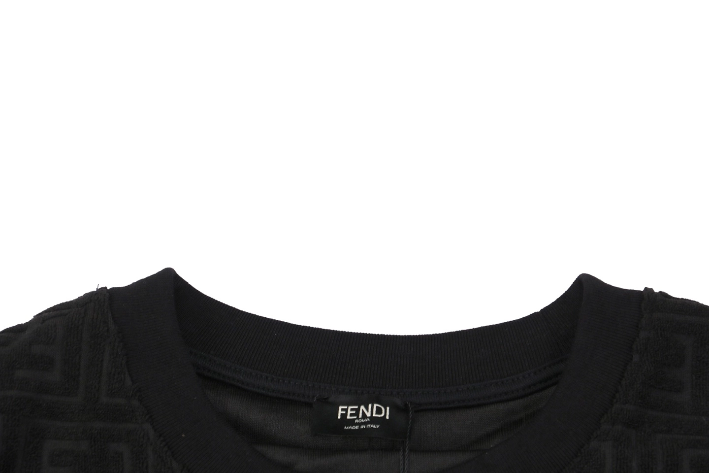 Neckline