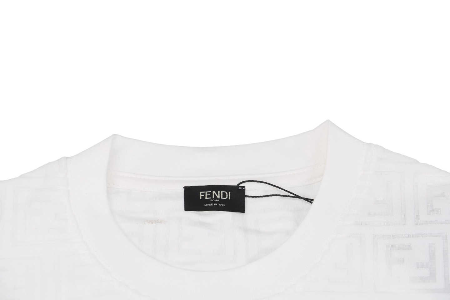 Neckline