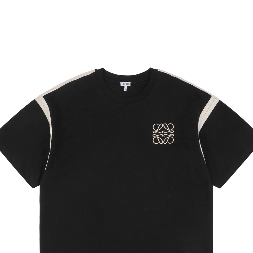 L Woven Floral Patch Embroidery T-shirt Black