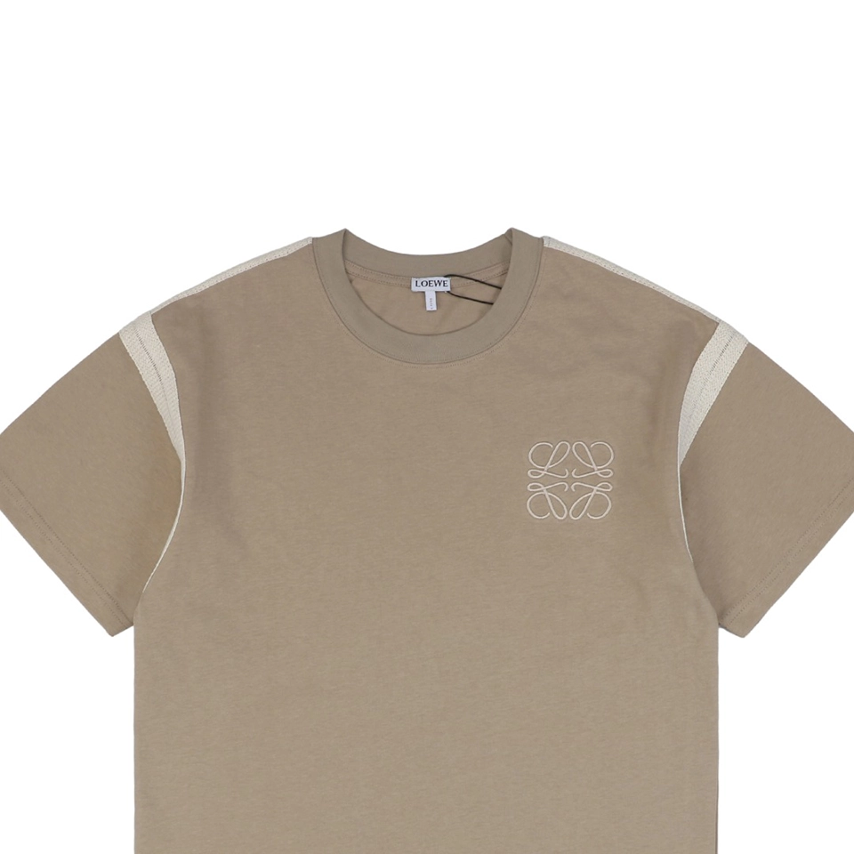 L Woven Floral Patch Embroidery T-shirt