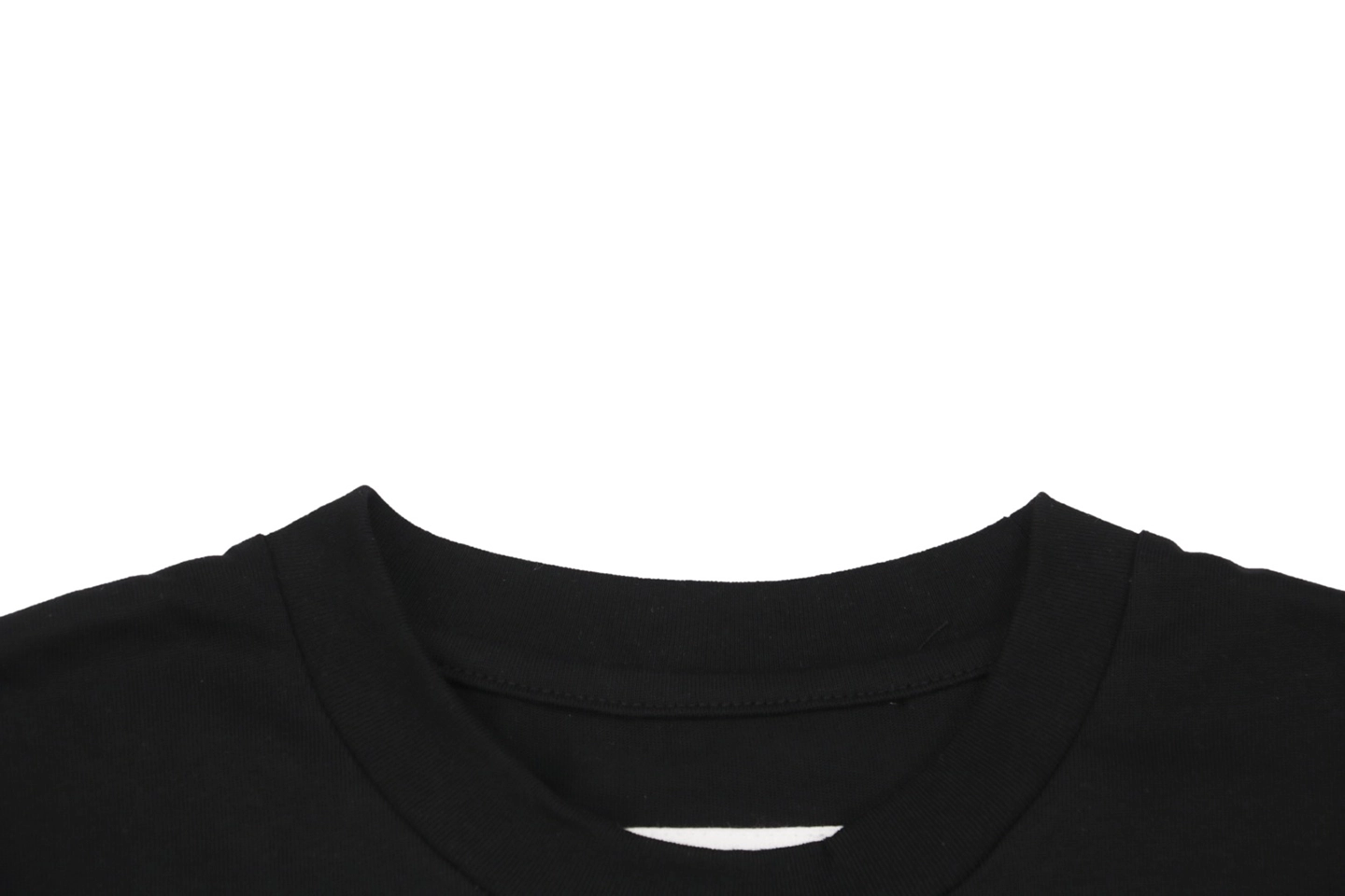 Neckline