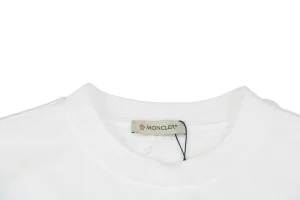 Neckline