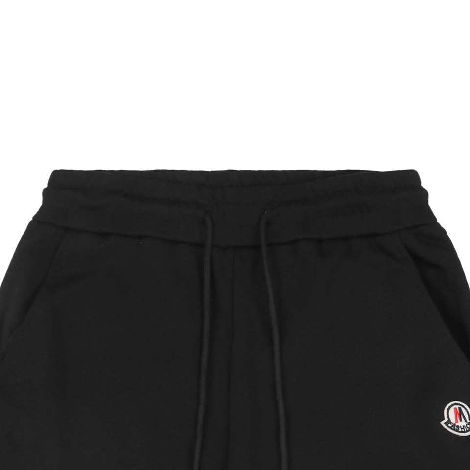 Mxxcler Logo Patch Back Pocket Stripe Shorts Black