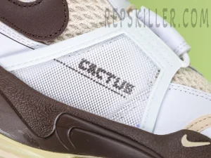 Nike x Travis Scott Zoom Field Jaxx ‘Light Chocolate’9