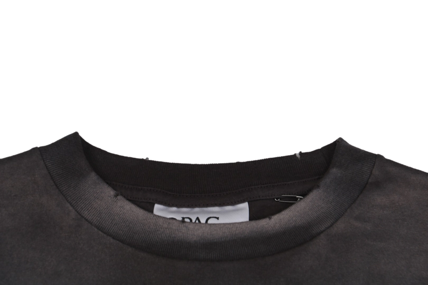 Neckline