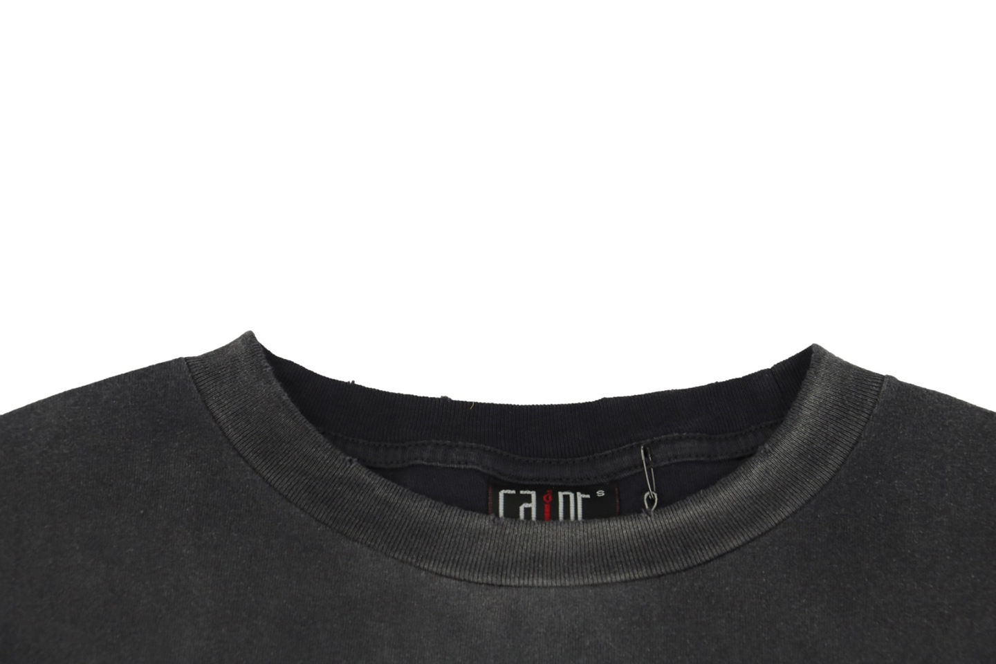 Neckline