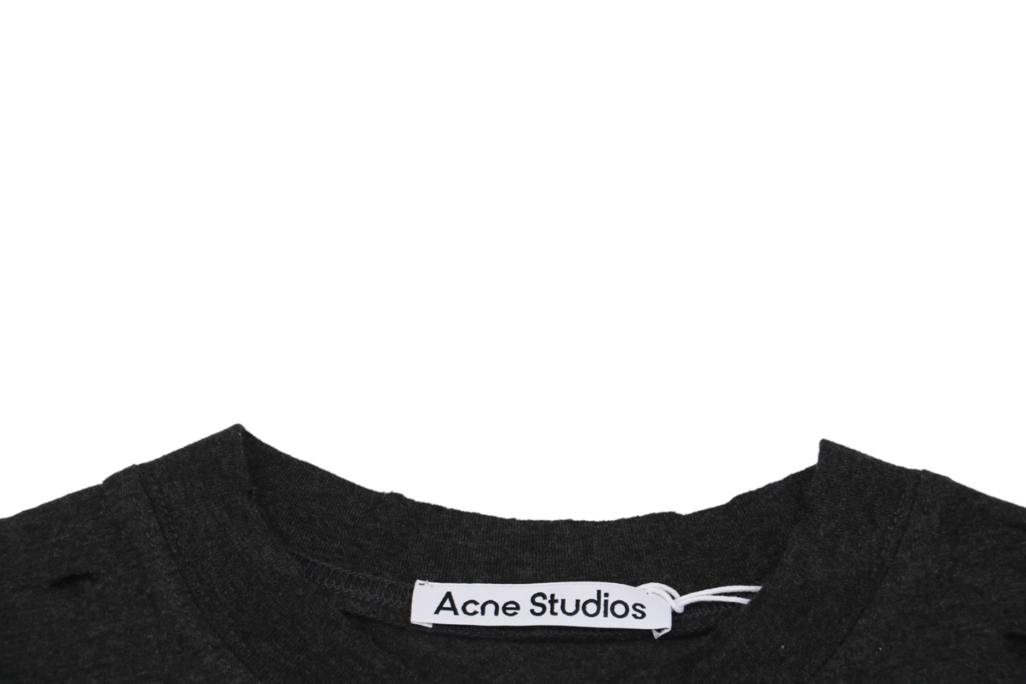 Neckline