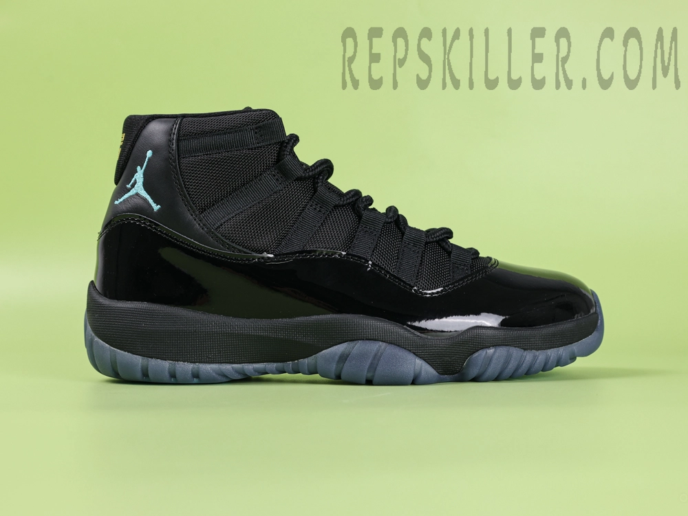 Shoe side