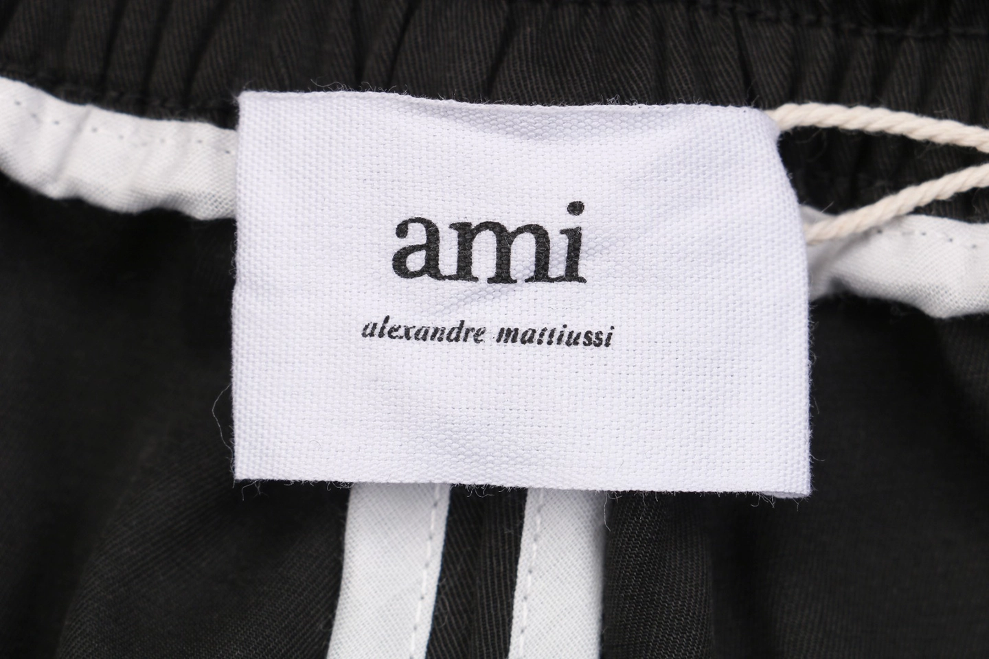 Logo tag