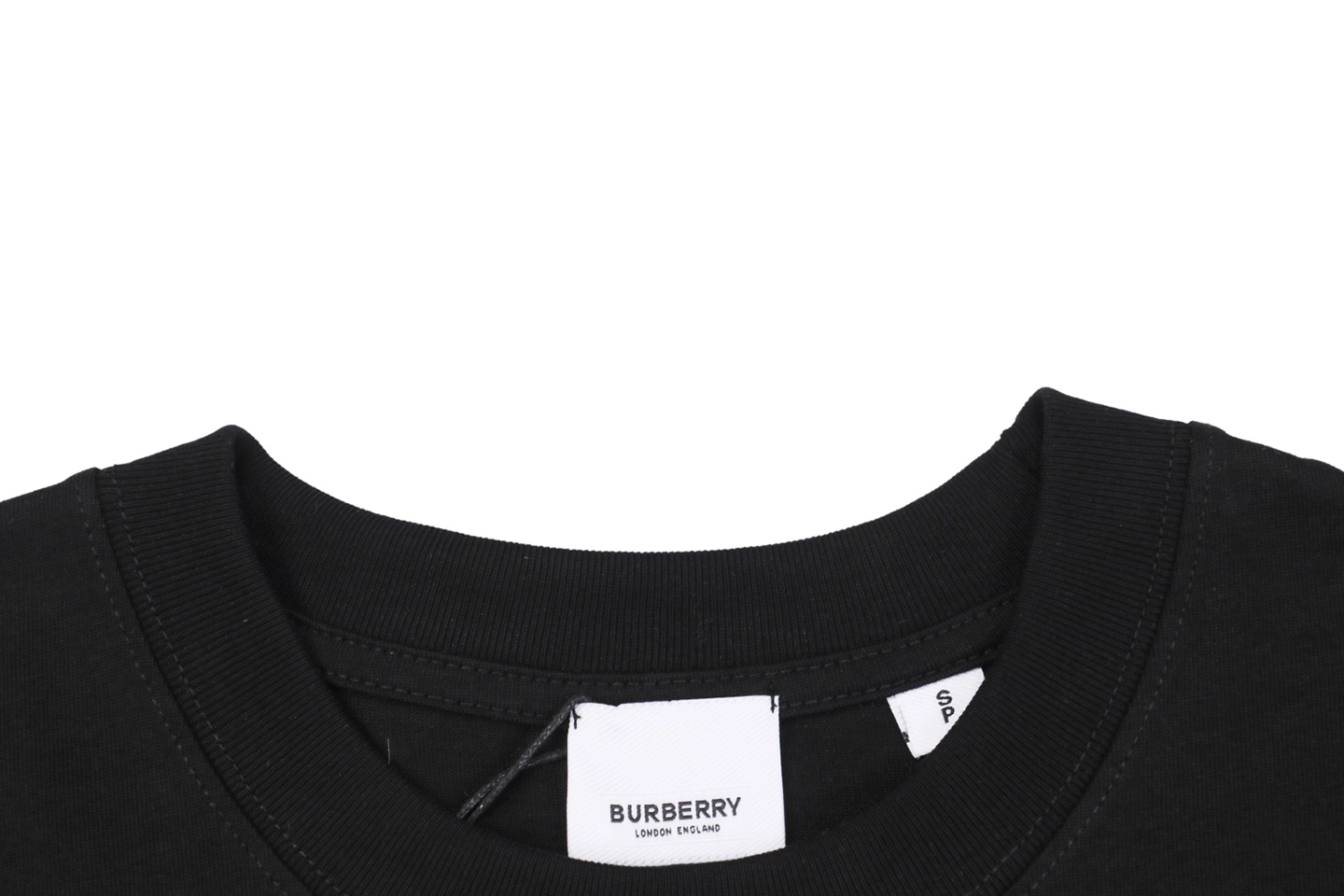 Neckline
