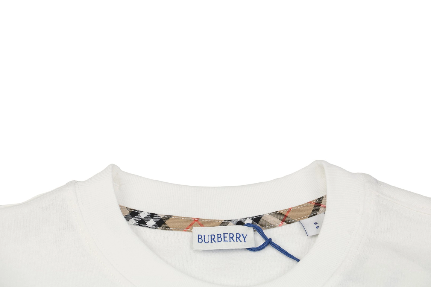 Neckline