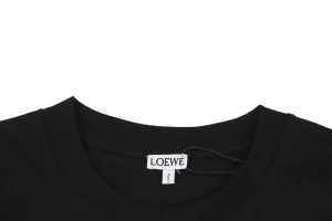 Neckline
