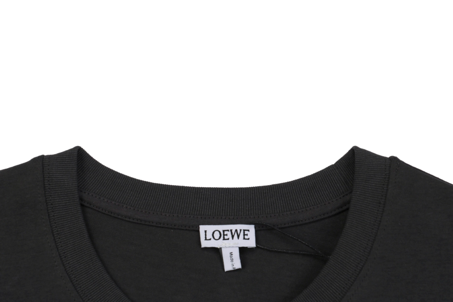 Neckline