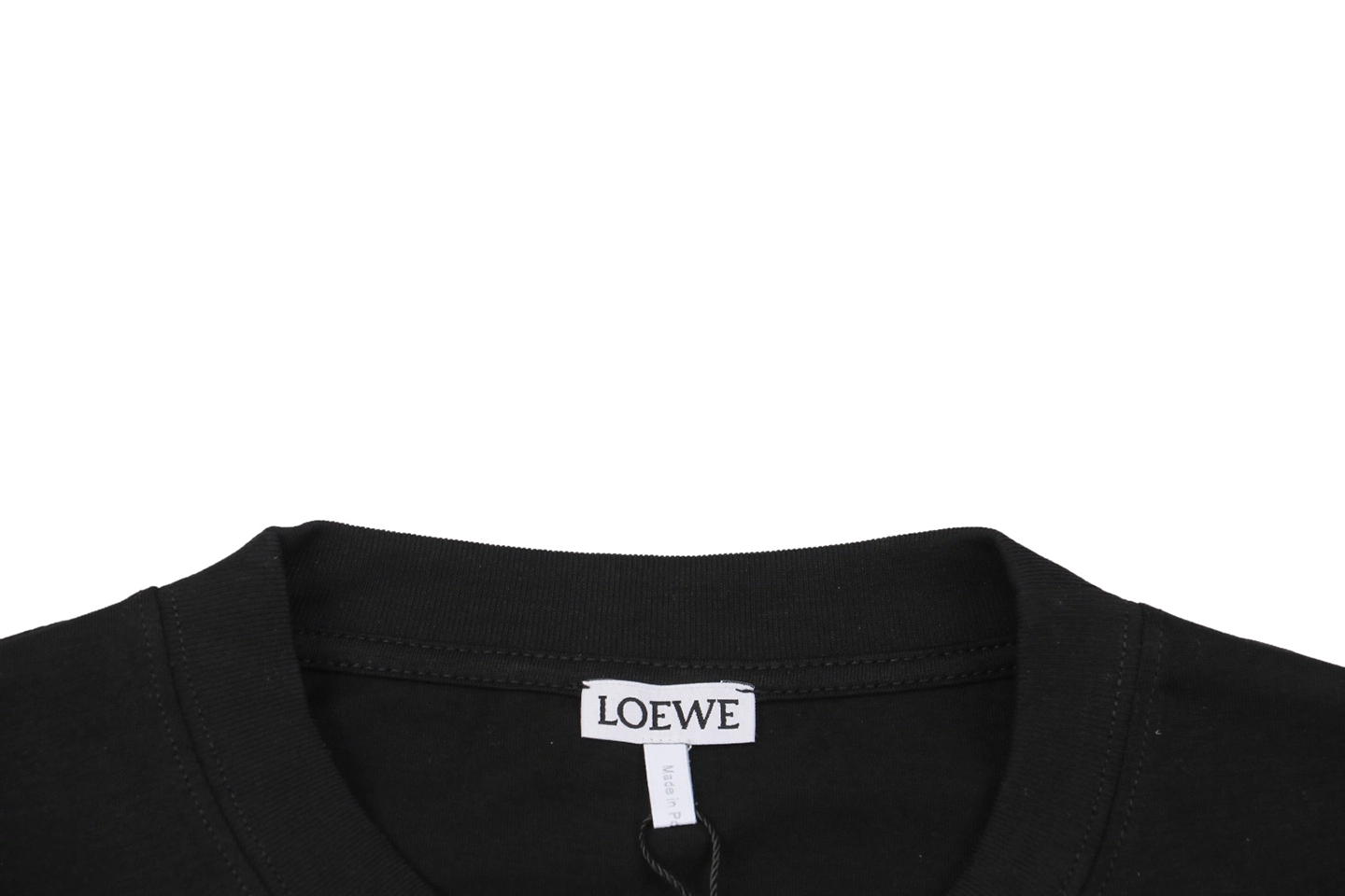 L Gradient Embroidered Logo T-shirt9.jpeg